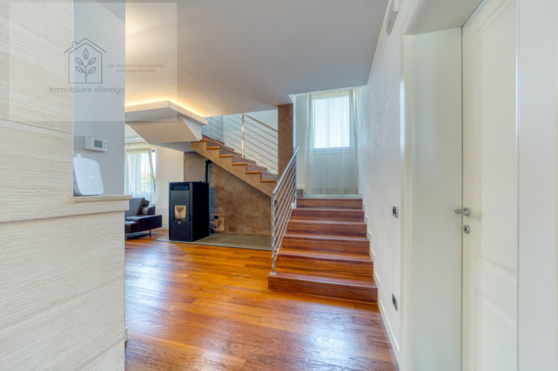 Immagine 16 di Villa in vendita  in via Restello a Villa Del Conte