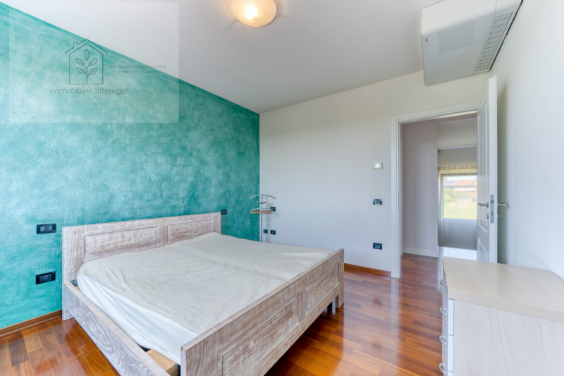 Immagine 19 di Villa in vendita  in via Restello a Villa Del Conte