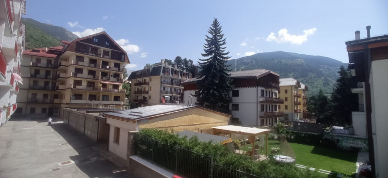 Immagine 20 di Appartamento in vendita  in Viale Callet 19 a Bardonecchia