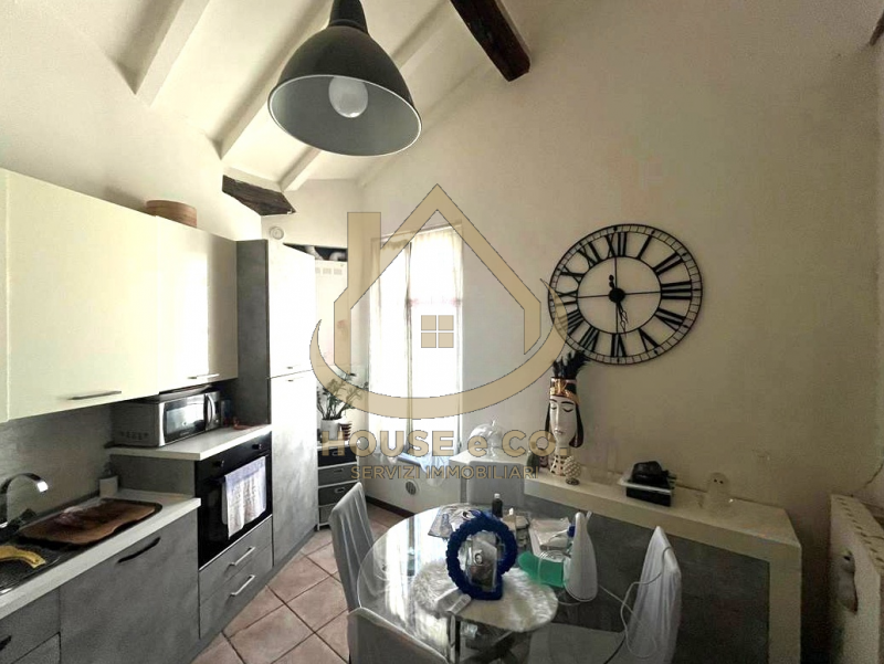 Immagine 2 di Appartamento in vendita  in Corso Cavour a Vigevano