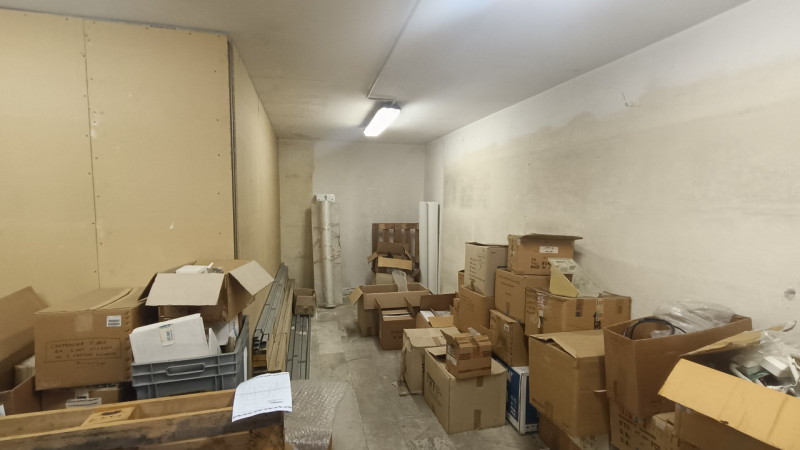 Immagine 5 di Magazzino in vendita  in Via Ruggero Torelli a Perugia