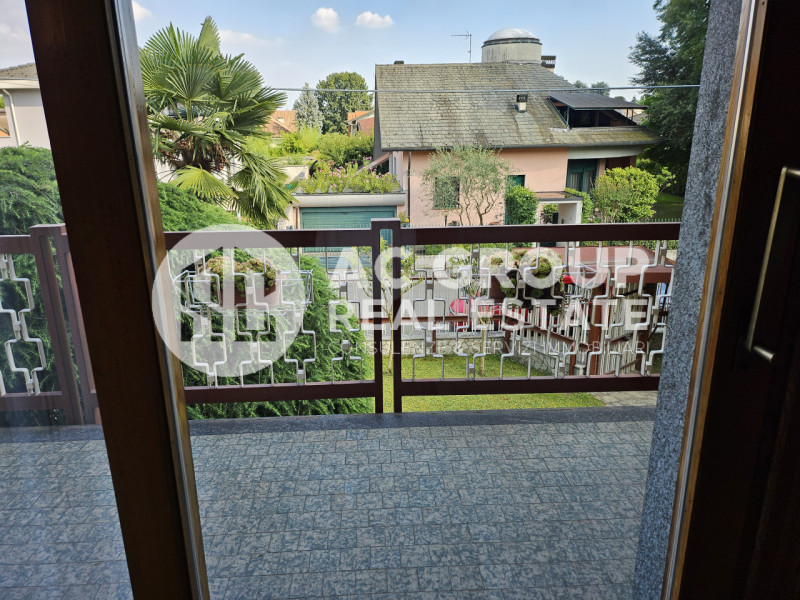 Immagine 6 di Villa in vendita  in Via Giotto a Rescaldina