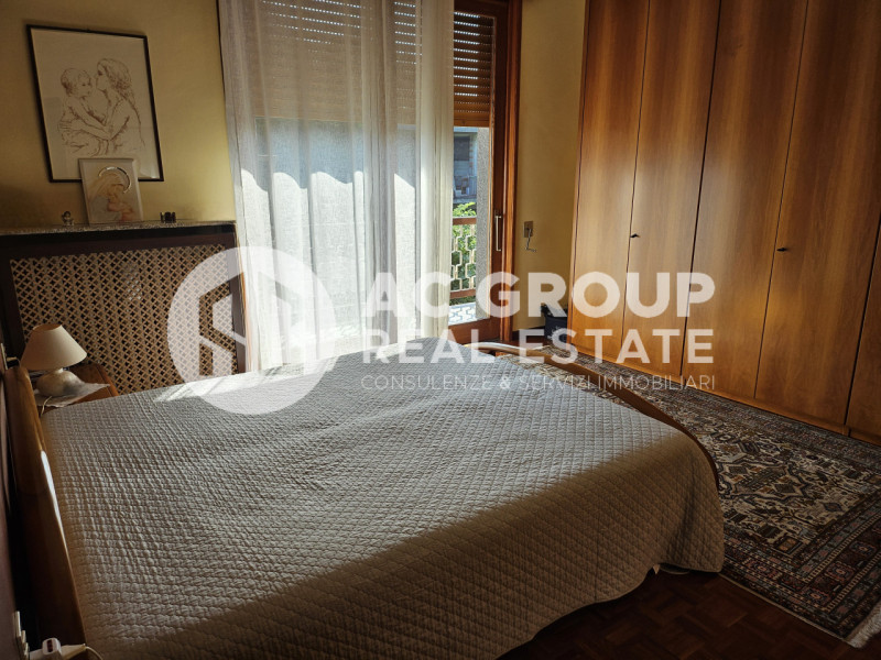 Immagine 11 di Villa in vendita  in Via Giotto a Rescaldina