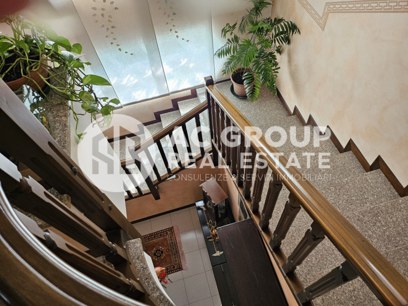 Immagine 19 di Villa in vendita  in Via Giotto a Rescaldina