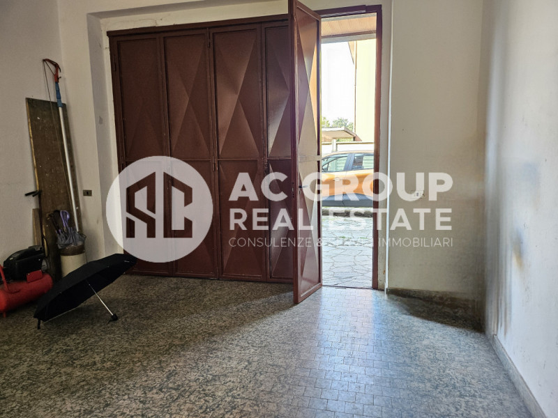 Immagine 28 di Villa in vendita  in Via Giotto a Rescaldina