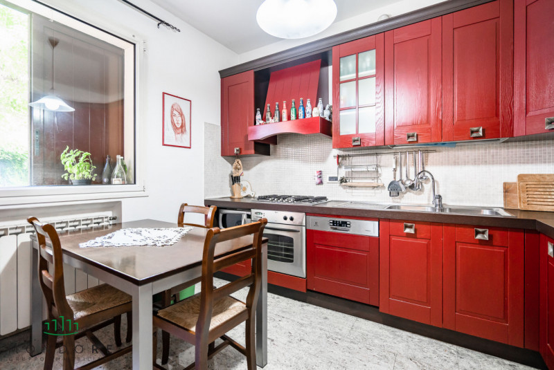 Immagine 29 di Villa in vendita  in via san lorenzo a Sasso Marconi