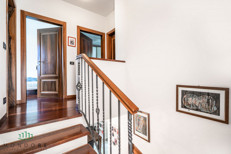 Immagine 42 di Villa in vendita  in via san lorenzo a Sasso Marconi