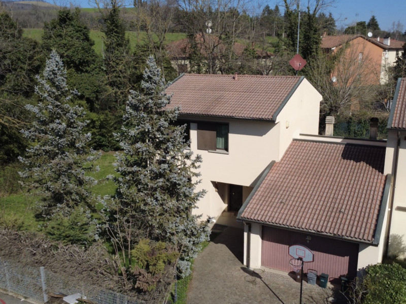 Immagine 60 di Villa in vendita  in via san lorenzo a Sasso Marconi