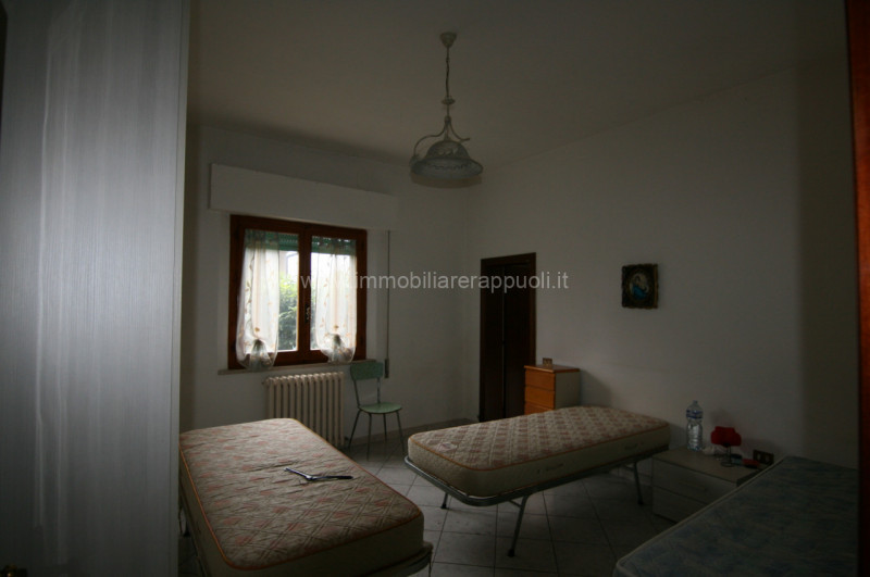 Immagine 5 di Casa indipendente in vendita  a Sinalunga