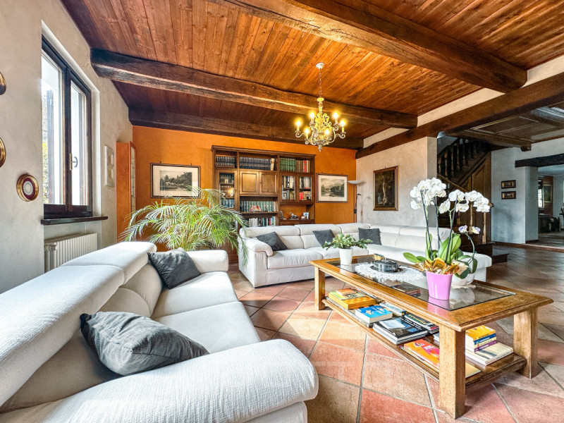 Immagine 2 di Villa in vendita  in localita' sarcalino a Caprile