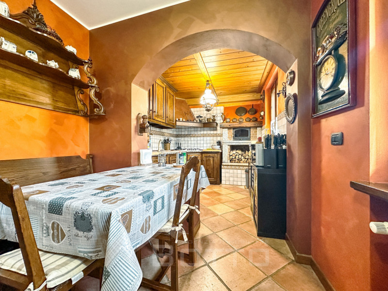 Immagine 5 di Villa in vendita  in localita' sarcalino a Caprile