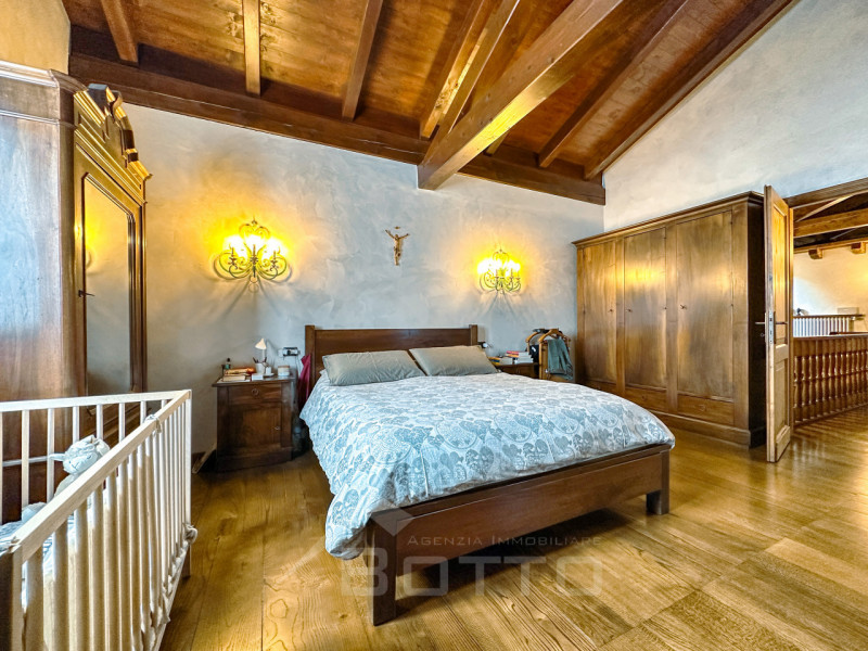 Immagine 18 di Villa in vendita  in localita' sarcalino a Caprile