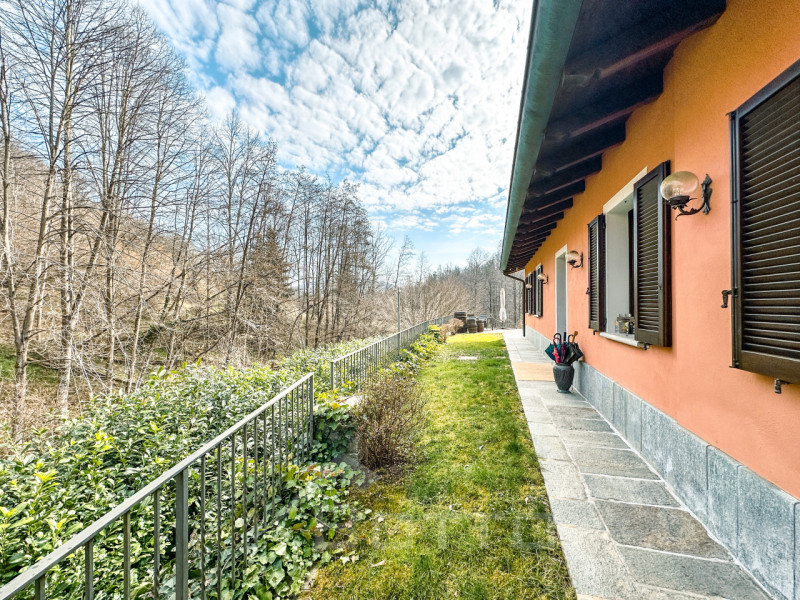 Immagine 29 di Villa in vendita  in localita' sarcalino a Caprile