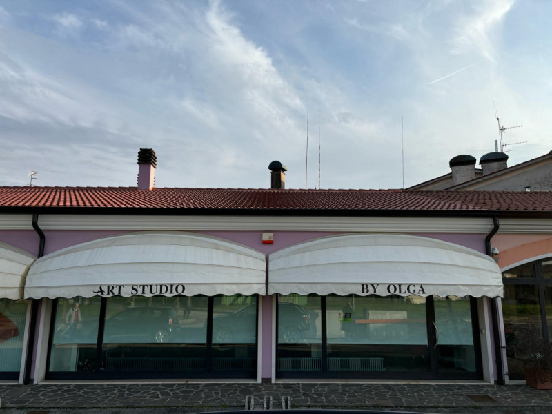 Immagine 8 di Negozio in affitto  in Via Mantegna a Pozzonovo