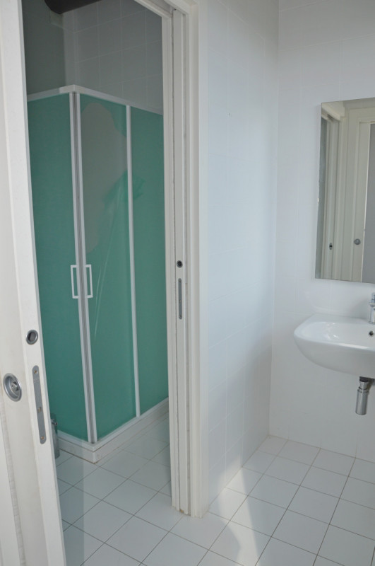 Immagine 8 di Ufficio in affitto  in Via Martini a Nove