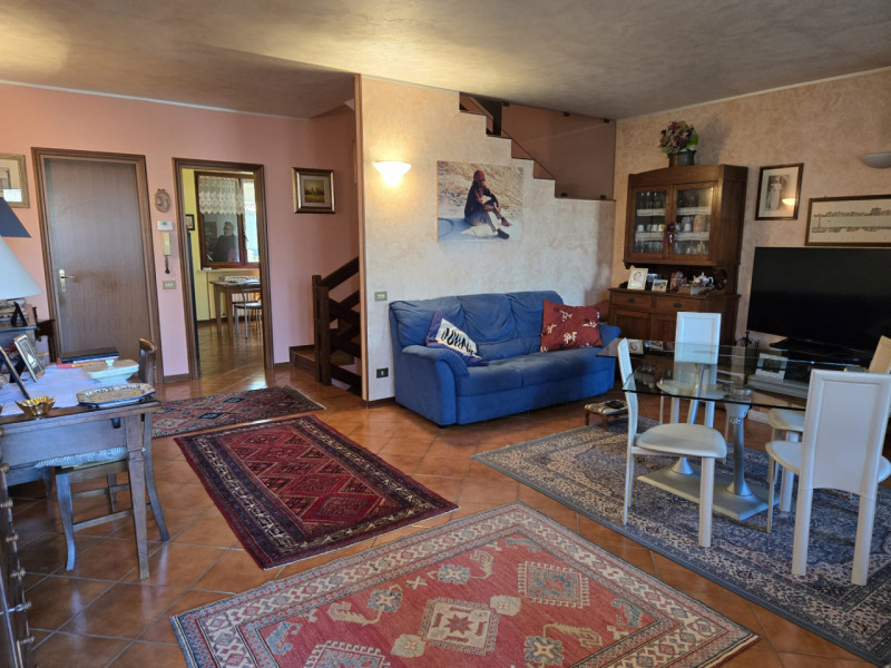 Immagine 6 di Villetta a schiera in vendita  in Strada Traversetolo, 276 a Parma