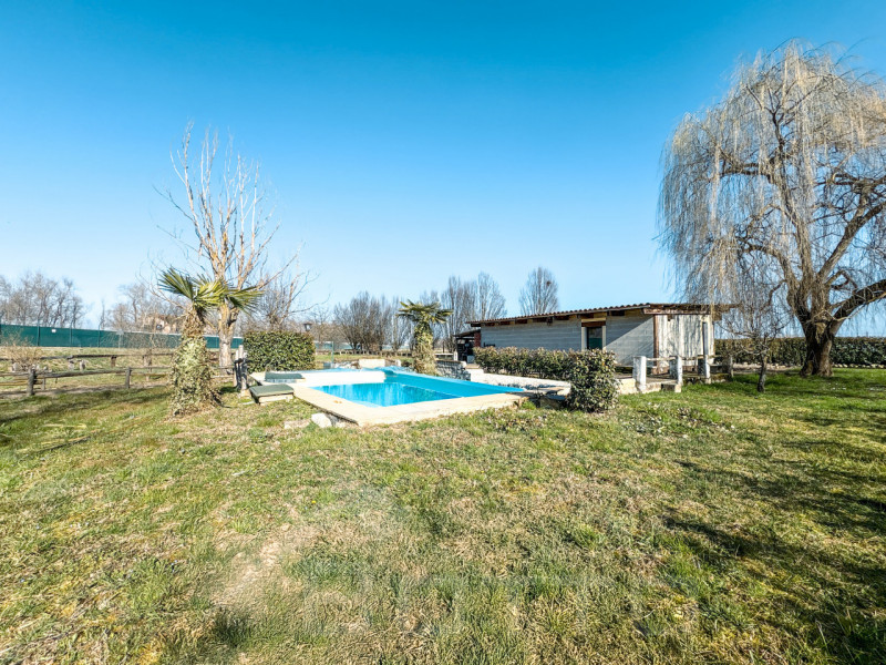 Immagine 4 di Hotel in vendita  in cascina americana a Balocco