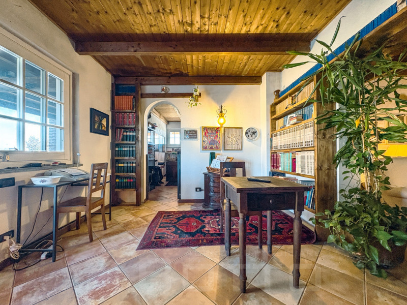 Immagine 9 di Hotel in vendita  in cascina americana a Balocco