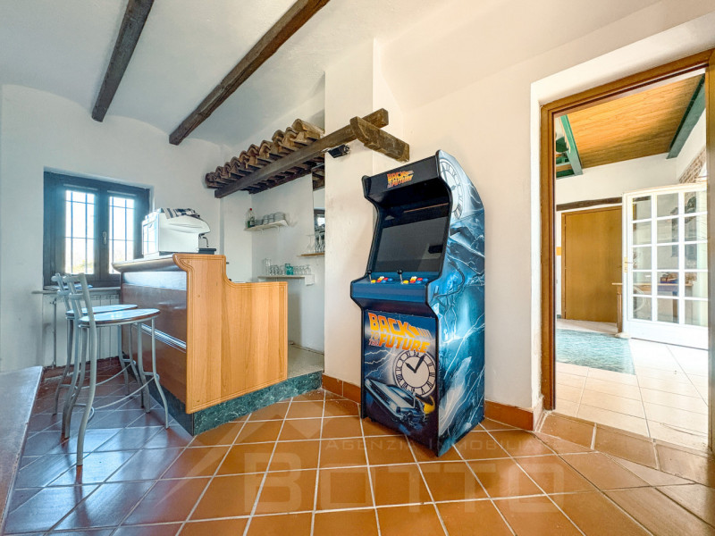 Immagine 24 di Hotel in vendita  in cascina americana a Balocco