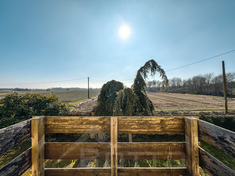 Immagine 33 di Hotel in vendita  in cascina americana a Balocco