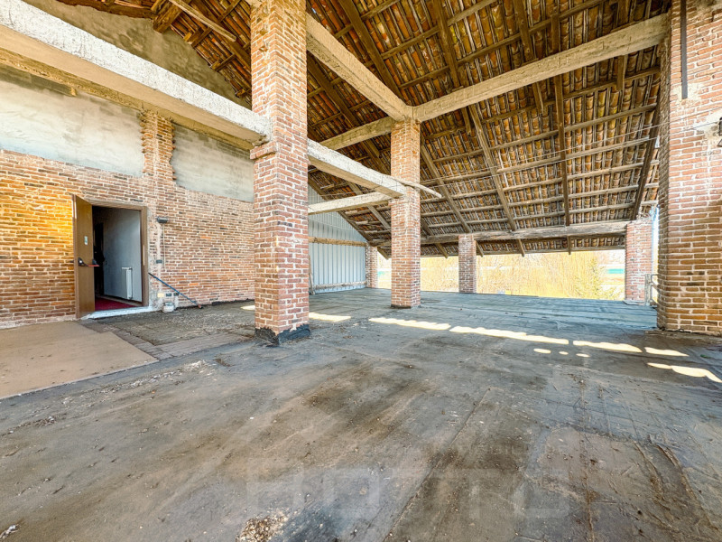 Immagine 38 di Hotel in vendita  in cascina americana a Balocco