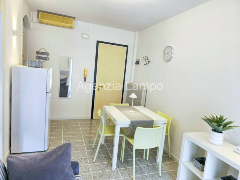 Immagine 5 di Appartamento in vendita  in Largo Augustus a Jesolo