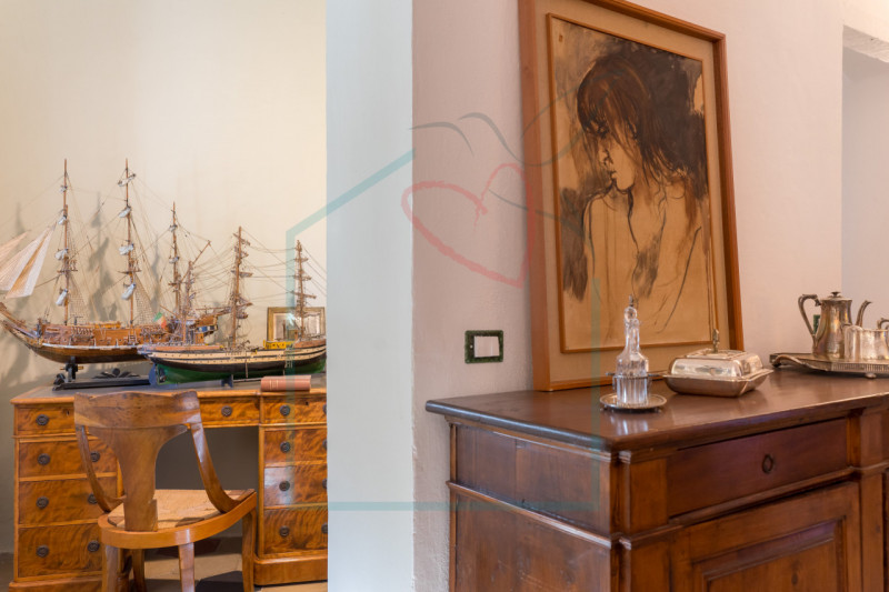 Immagine 10 di Appartamento in vendita  a Sarzana