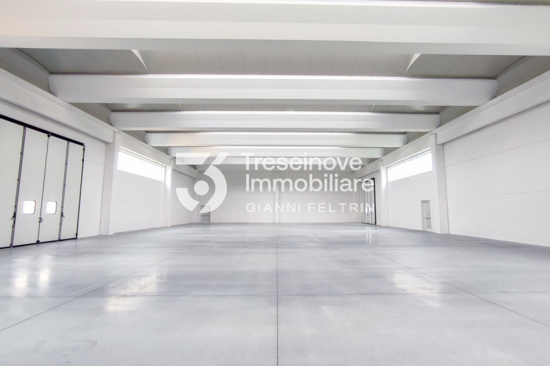 Immagine 1 di Capannone industriale in vendita  in Via Lombardia a Paese