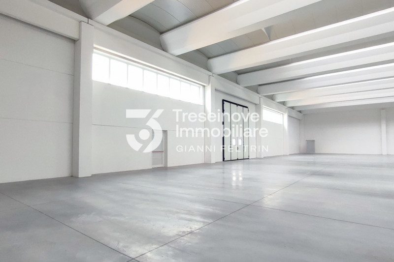 Immagine 16 di Capannone industriale in vendita  in Via Lombardia a Paese