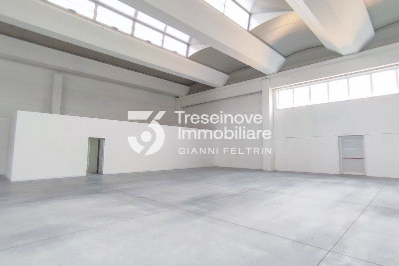 Immagine 18 di Capannone industriale in vendita  in Via Lombardia a Paese