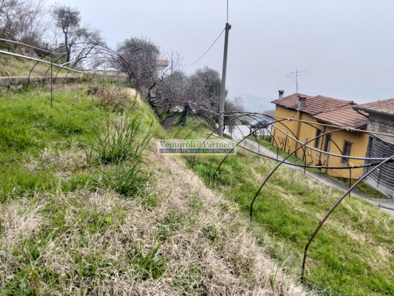Immagine 6 di Terreno in vendita  in Via Europa a Salò