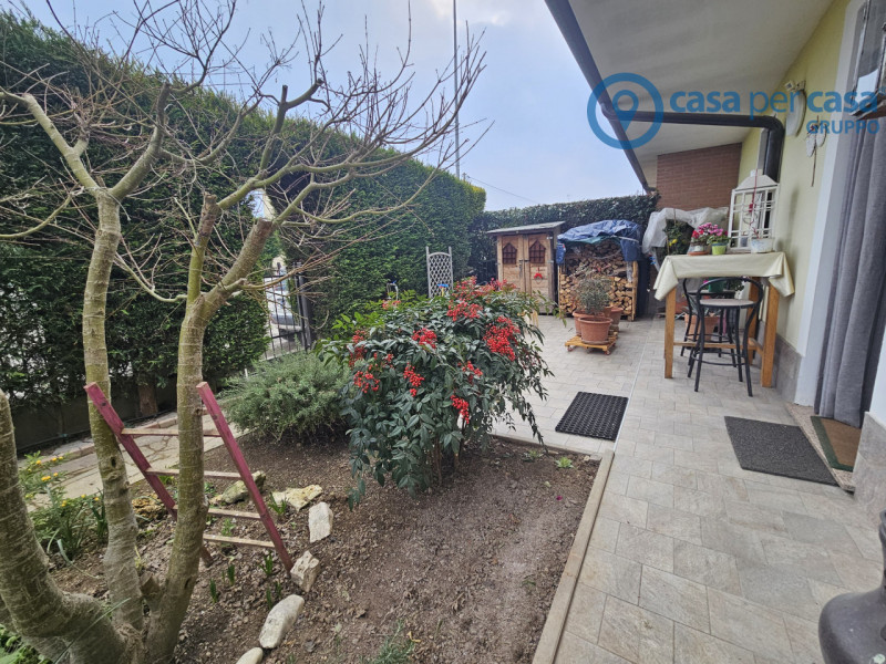 Immagine 3 di Casa quadrifamiliare in vendita  a Rovigo