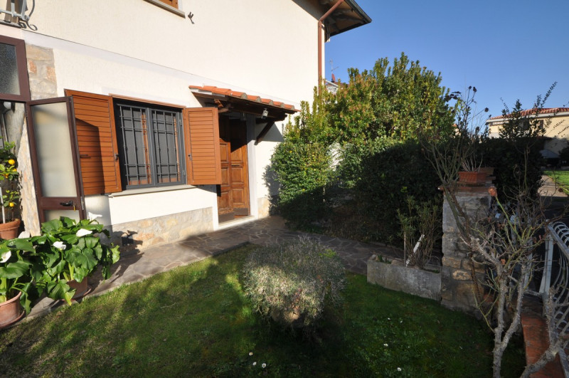 Immagine 1 di Appartamento in vendita  in via Rino Bigi a Terranuova Bracciolini