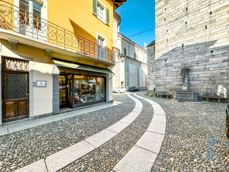 Immagine 10 di Appartamento in vendita  in via antonio giovanola 8 a Cannobio