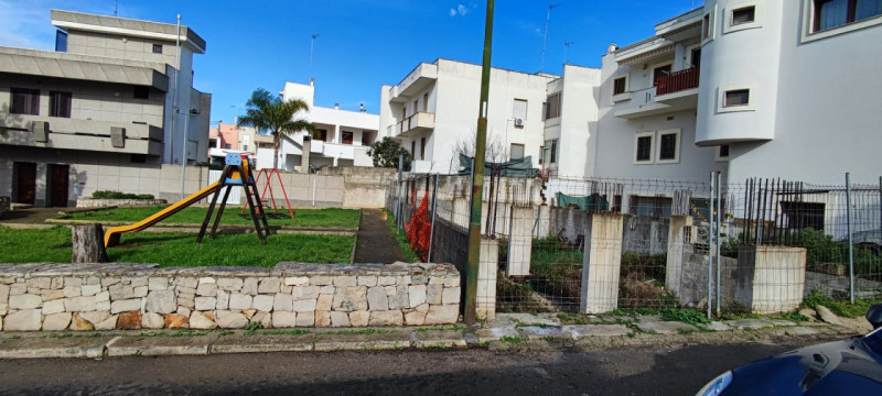 Immagine 4 di Terreno in vendita  in Via Del Parco a Sannicola