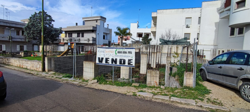 Immagine 7 di Terreno in vendita  in Via Del Parco a Sannicola