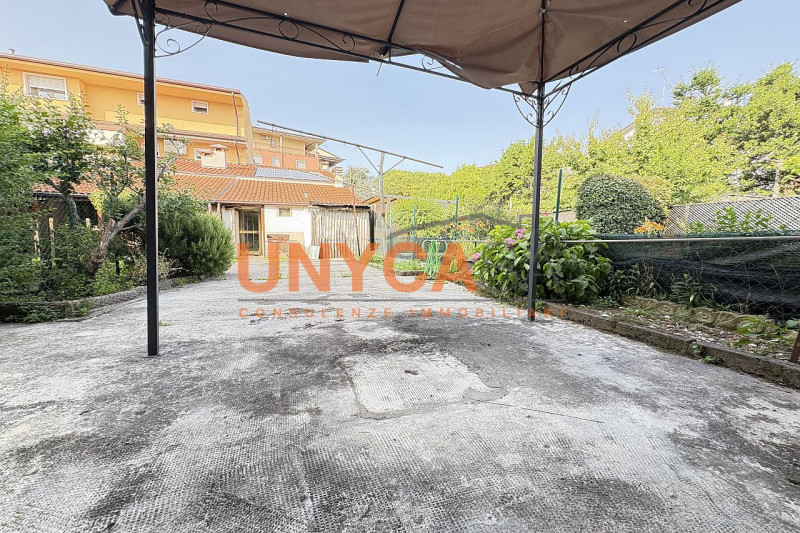 Immagine 15 di Villetta a schiera in vendita  in Via Antonio Salieri a Verona