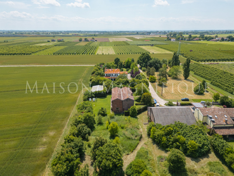 Immagine 50 di Casa indipendente in vendita  in Via Alceste Ricciarelli 265 a Ferrara