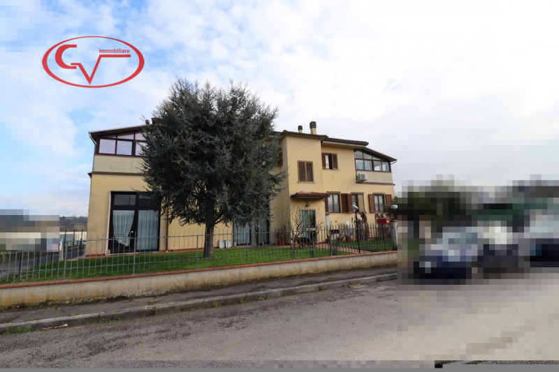 Immagine 3 di Villa in vendita  in levanella a Montevarchi