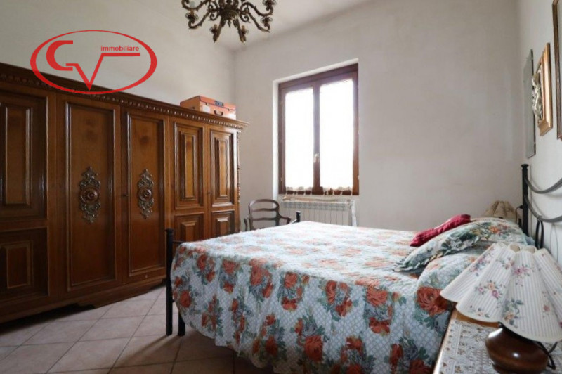 Immagine 18 di Villa in vendita  in levanella a Montevarchi