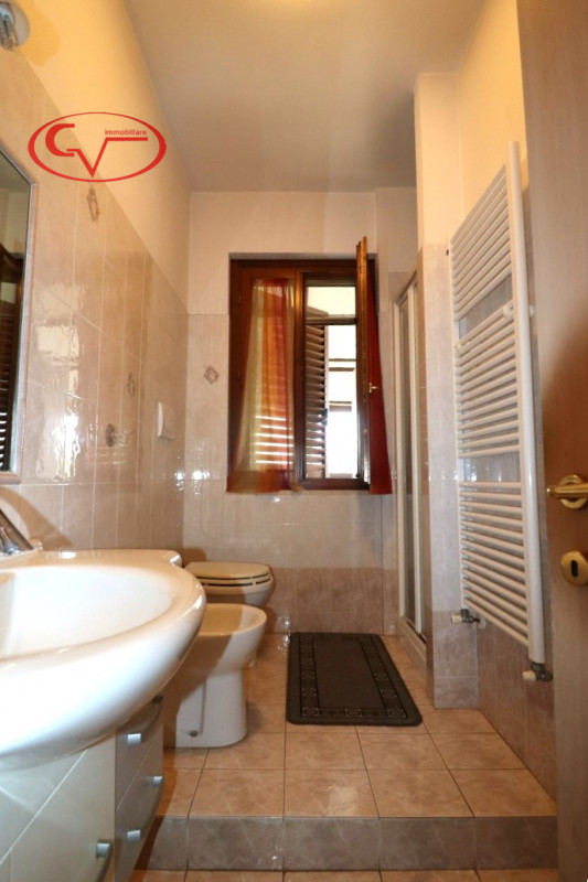 Immagine 42 di Villa in vendita  in levanella a Montevarchi