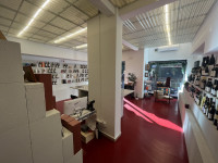 Immagine 9 di Negozio in vendita  in via antonio serra a Roma