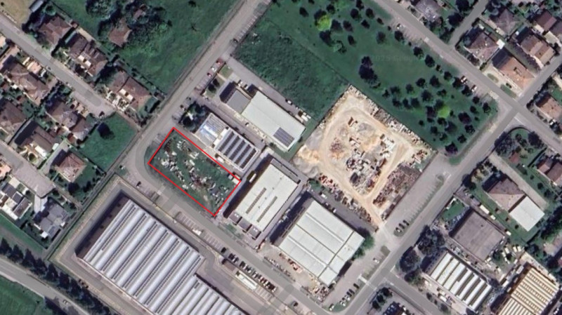 Immagine 2 di Terreno in vendita  in Via Aldo Moro a Cavezzo