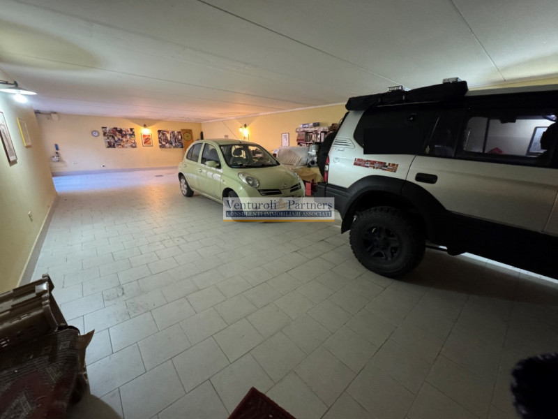 Immagine 23 di Villa in vendita  in Via Tommaso Dal Molin a Desenzano Del Garda