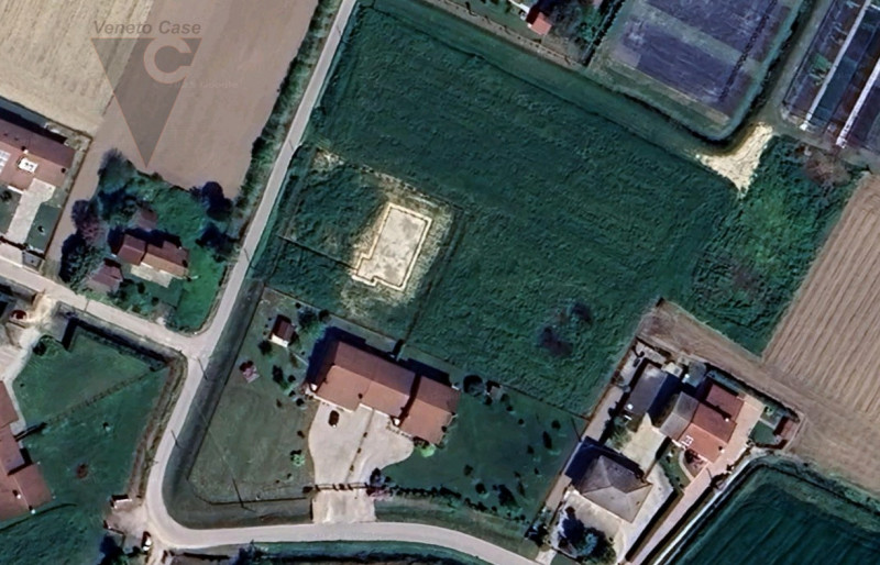 Immagine 10 di Terreno in vendita  a Polverara