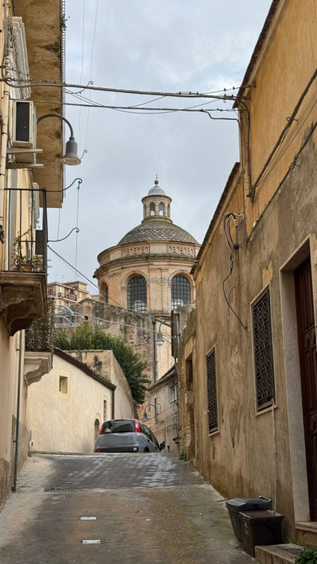 Immagine 19 di Casa indipendente in vendita  a Modica