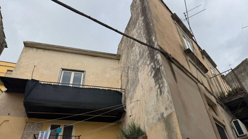 Immagine 21 di Casa indipendente in vendita  a Modica