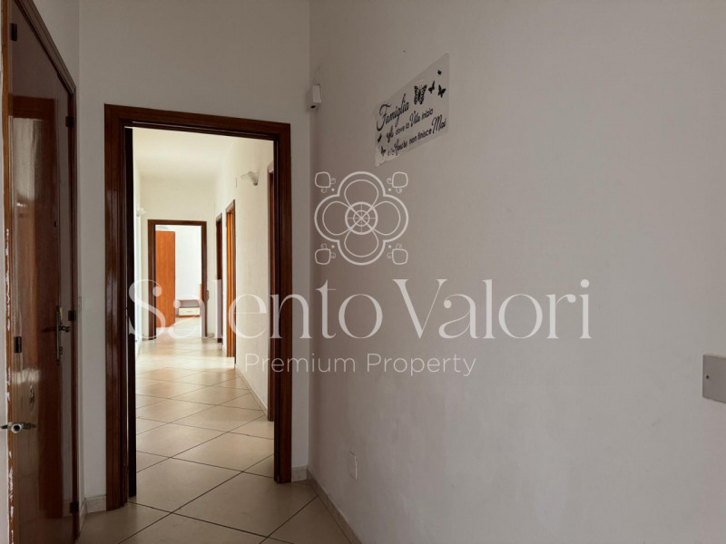 Immagine 2 di Appartamento in vendita  in Via Don Gnocchi 23 a Parabita