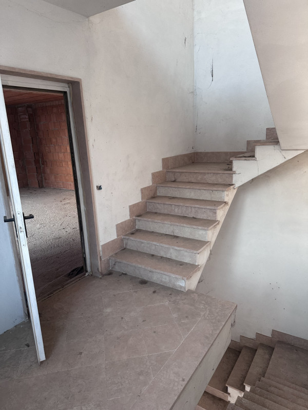 Immagine 21 di Capannone industriale in vendita  in Via Colomba Snc a Colognola Ai Colli