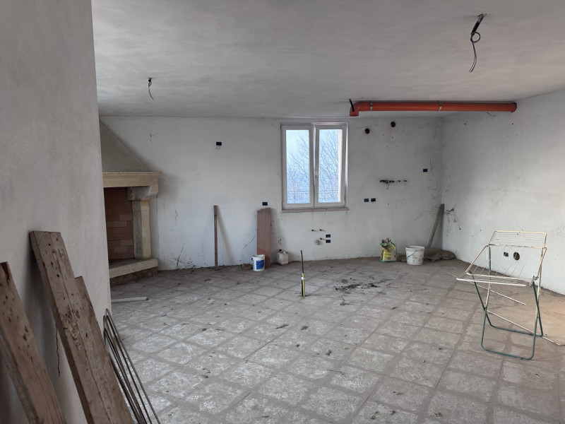 Immagine 34 di Capannone industriale in vendita  in Via Colomba Snc a Colognola Ai Colli